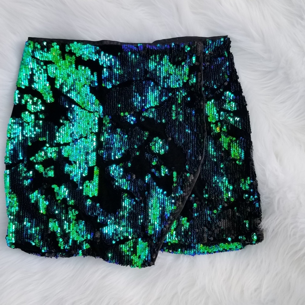 Forever 21 sequin mermaid miniskirt